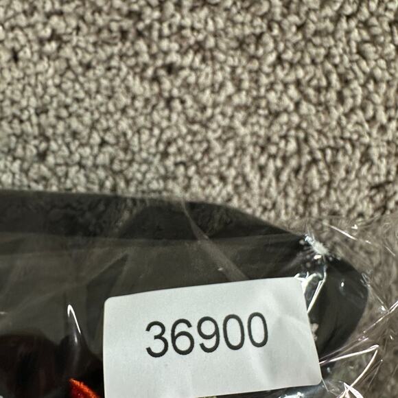 King Universal Grandma Sweater Womens Large Black Cardinals Christmas Crewneck - Picture 11 of 11